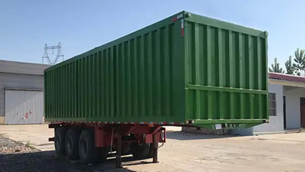 Didelės, lengvos uždaros puspriekabės padidina logistikos efektyvumą